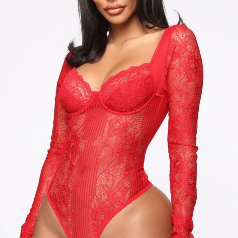 Fashion Nova “Candid Moment” Corset Bodysuit – Red